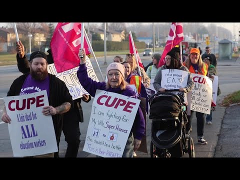 Ottawa CUPE protest to repeal Bill 128