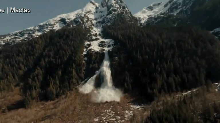 Moment of massive avalanche in British Columbia captured on drone camera