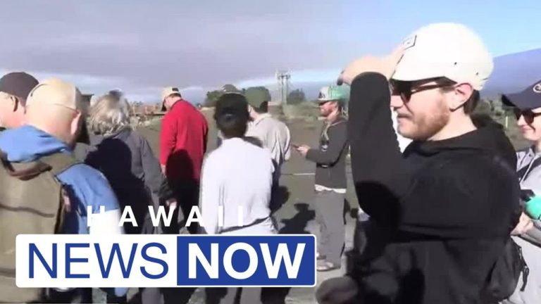 Large crowds flock to Hawaii Volcanoes National Park to see spectacular lava show