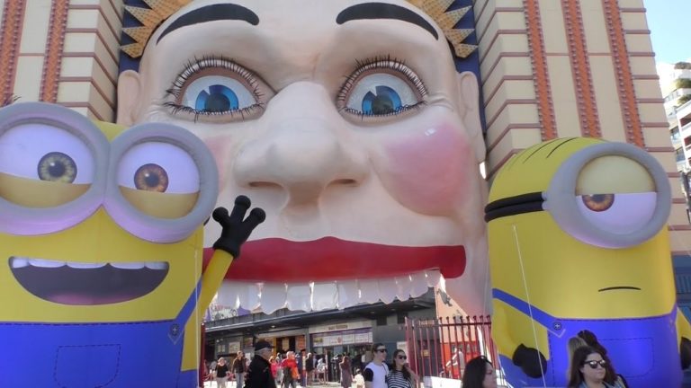 Fun day at Sydney Luna Park/Fun Theme Park