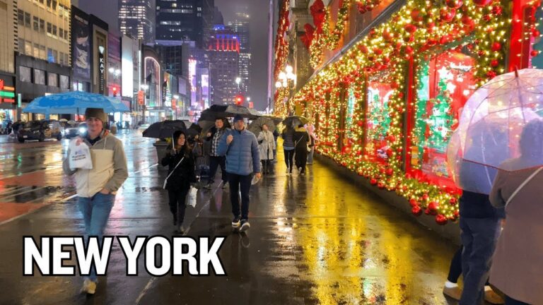 Rainy Night in New York City ☔🗽 – Experience NYC! Explore Manhattan at NIGHT!